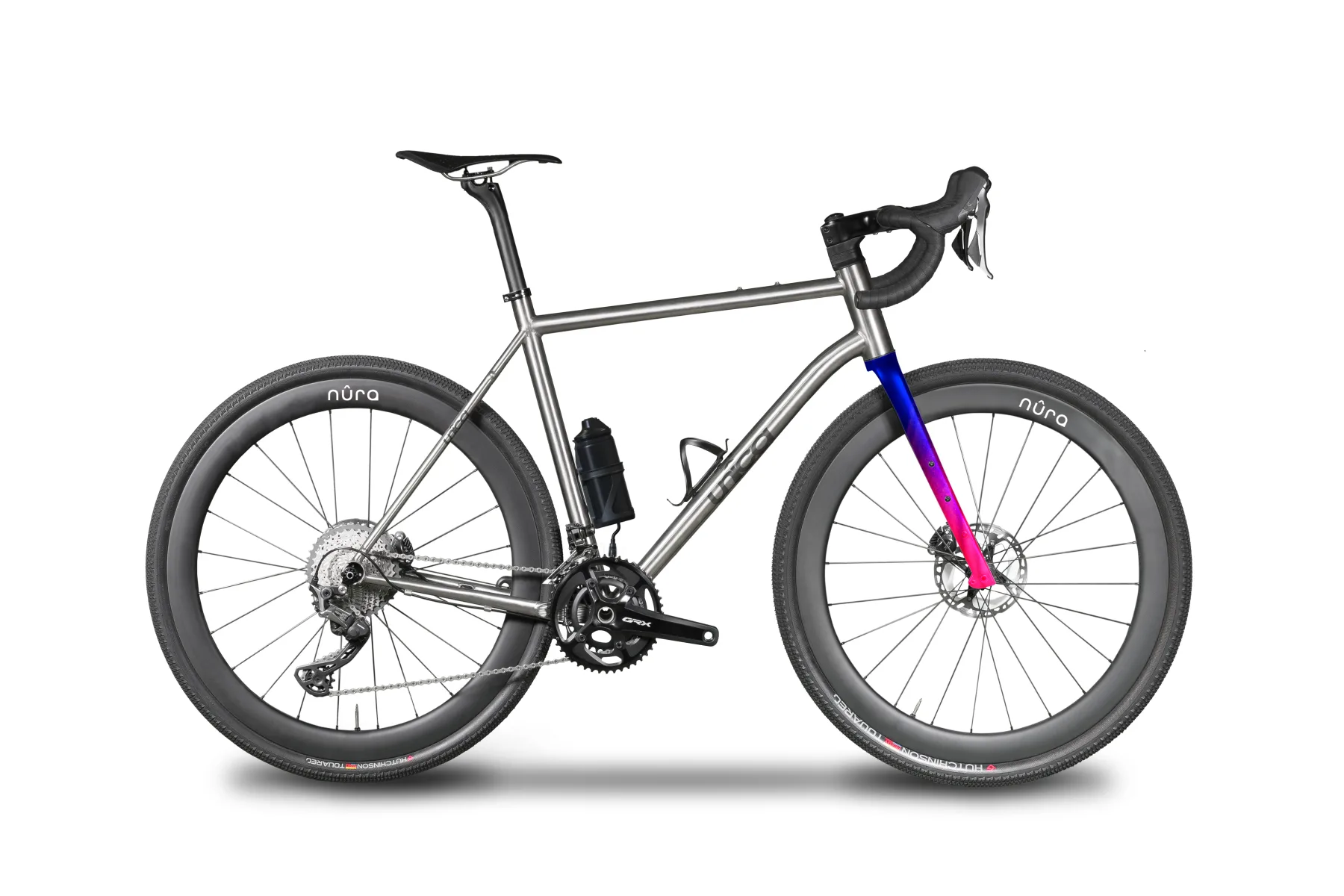 TRÂMUNTANA-E — Gravel · Carbono · MAHLE
